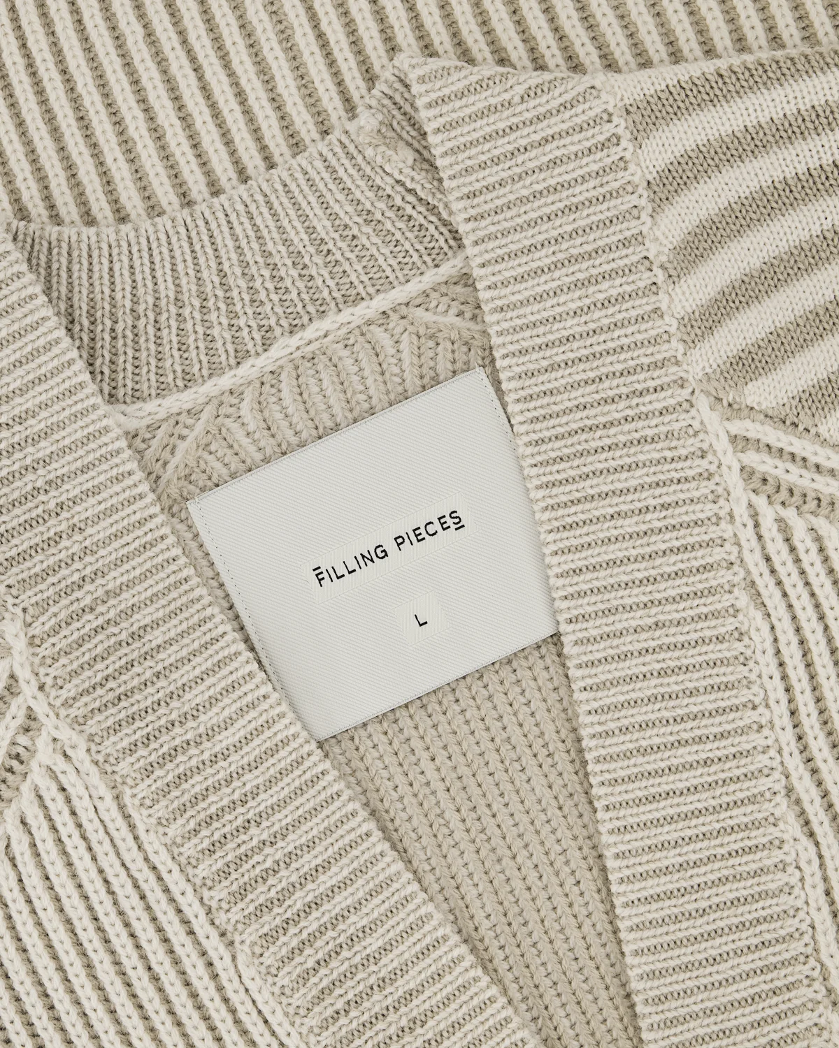 Knit Cardigan Atmosphere - Image 4