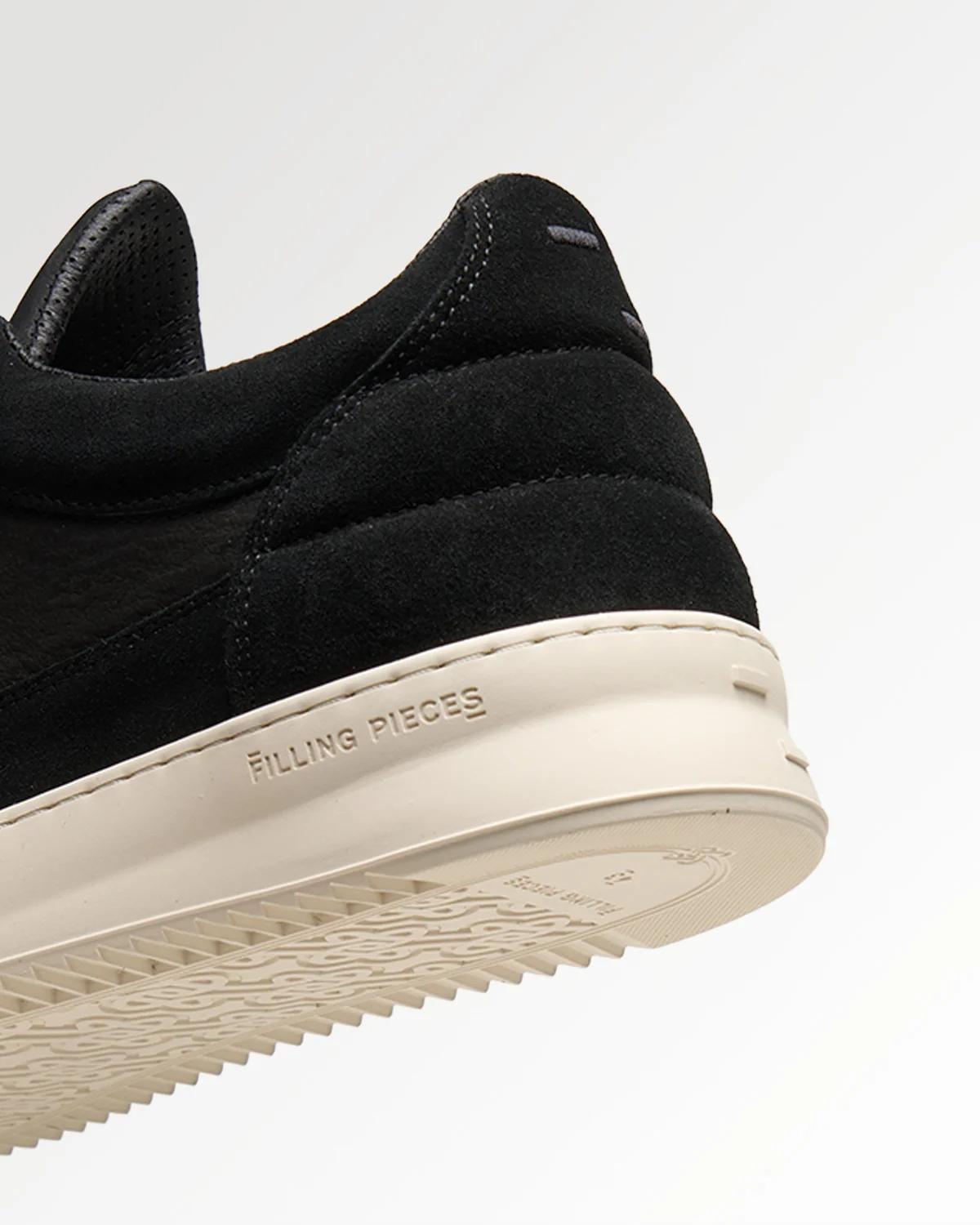 Low Top Suede Grain Black - Image 6