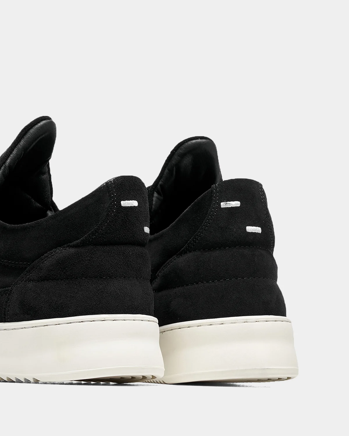 Low Top Suede Organic Black - Image 3